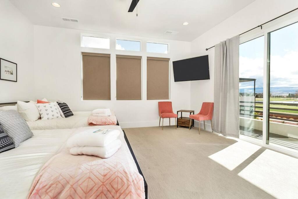 Villa 18 - 4 Bedroom! Year Round Heated Pool & Hot Tub! Games! Golf! Tennis! Saint George Extérieur photo